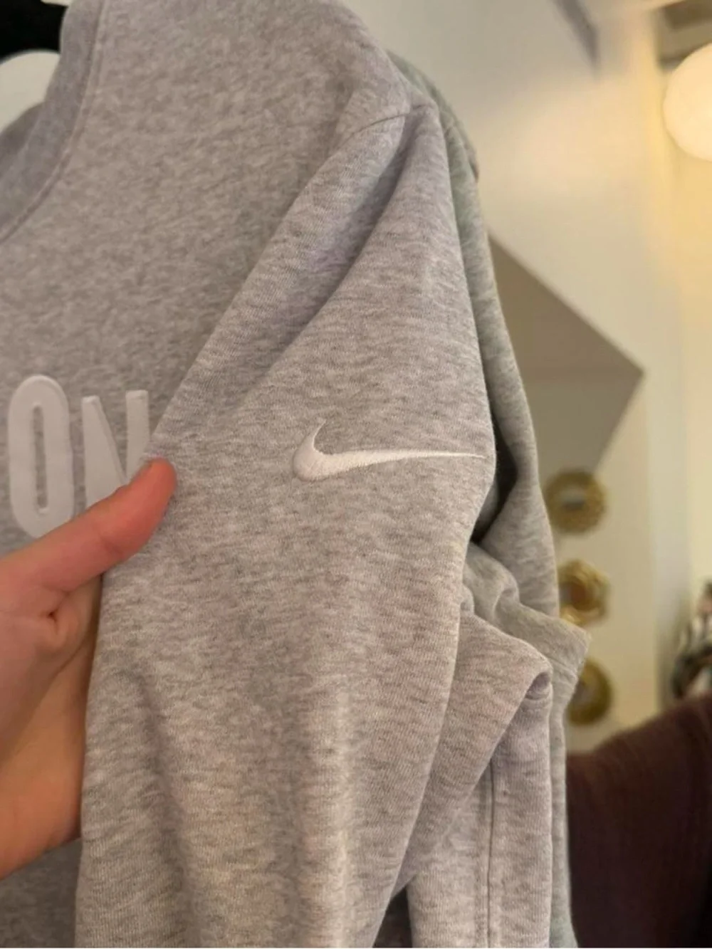 Nike pullover crewneck